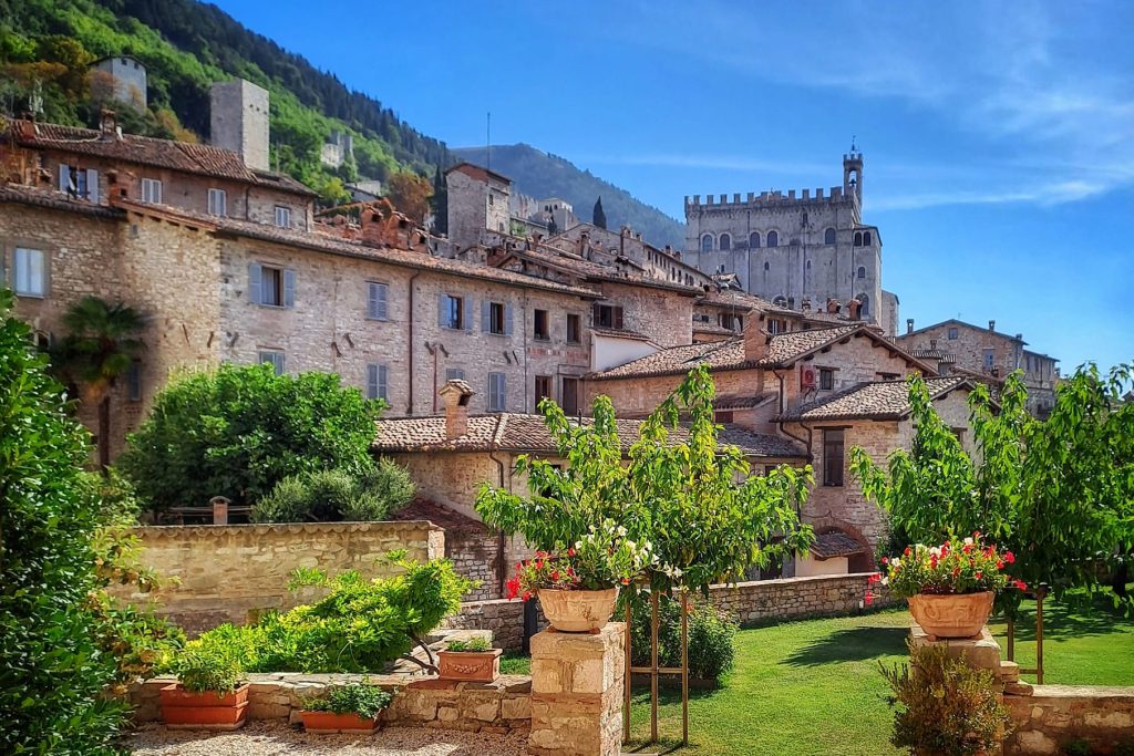 Gubbio borgo storico dell'Umbria vicino all'Agriturismo Ampugnano